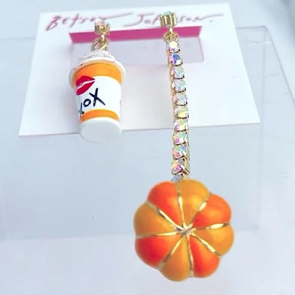 NWT Betsey Johnson Pumpkin Spice Coffee & Pumpkin Mismatch Drop Earrings - Picture 5 of 12